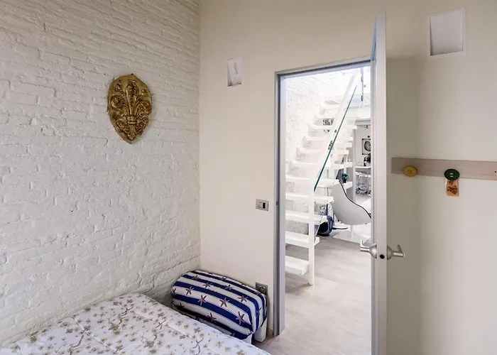 Elegant In Pitti Area